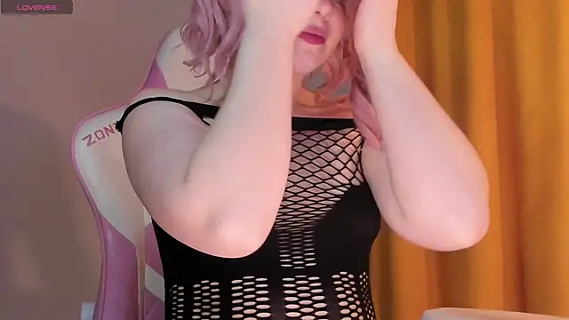 SueNiceeeee online show from 11.11.25