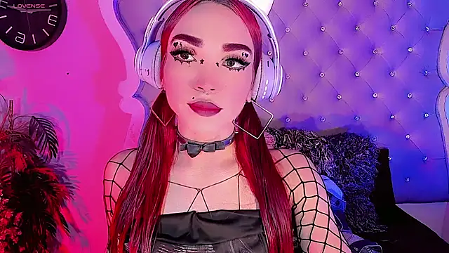 Snapshot of LeyXandrabraz chatting on 05.05.26 LeyXandrabraz online show from 05.05.26