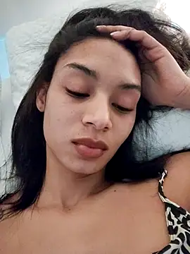 Snapshot of Leaberry chatting on 09.25.25 Leaberry online show from 09.25.25