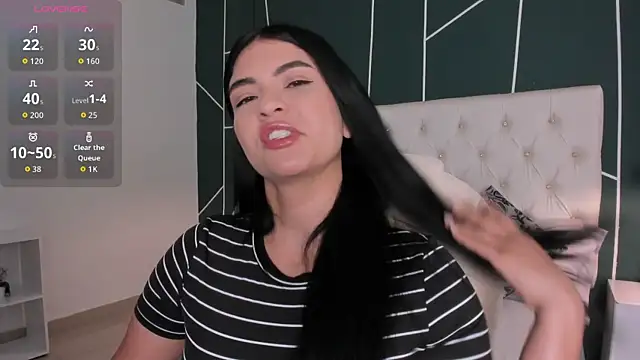 Snapshot of Veronicalanx1 chatting on 11.28.25 Veronicalanx1 online show from 11.28.25