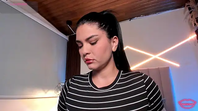 Snapshot of Veronicalanx1 chatting on 02.17.26 Veronicalanx1 online show from 02.17.26