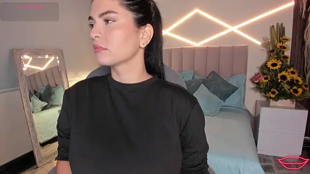 Snapshot of Veronicalanx1 chatting on 02.25.26 Veronicalanx1 online show from 02.25.26