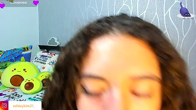 AshleyKim  online show from 11.15.25