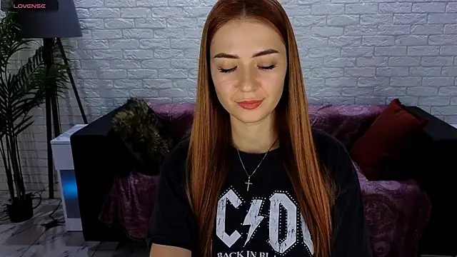 Adelyna Bird online show from 01.17.25