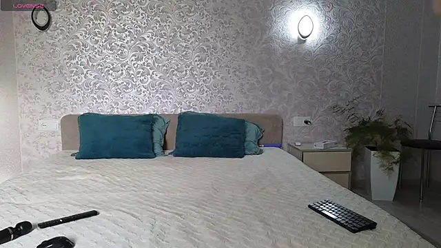 Monica Sexy online show from 11.27.25