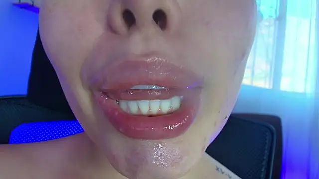 lisbet21x online show from 01.31.25