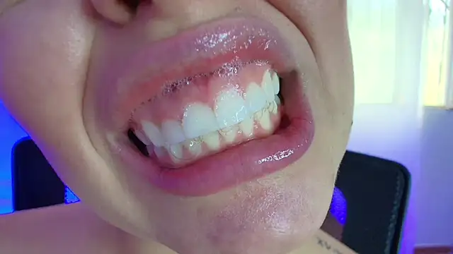 lisbet21x online show from 02.14.25