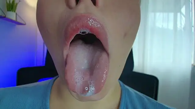 lisbet21x online show from 03.06.25