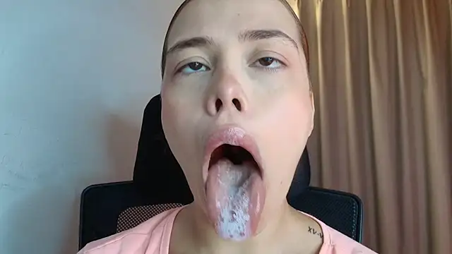 lisbet21x online show from 04.14.26