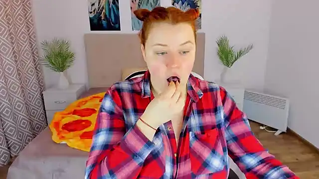 PolinaSalvatore online show from 01.30.25