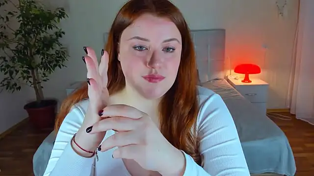 PolinaSalvatore online show from 12.13.25