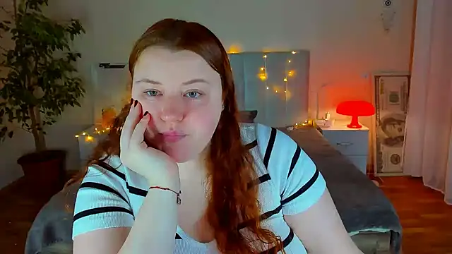 Snapshot of PolinaSalvatore chatting on 02.20.26 PolinaSalvatore online show from 02.20.26