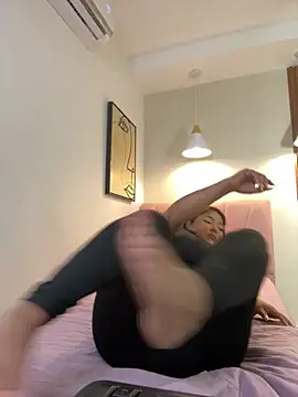 Snapshot of Kenya--Buhle chatting on 11.19.25 Kenya--Buhle online show from 11.19.25