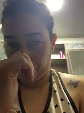 Snapshot of andreaisis2 chatting on 02.26.26 andreaisis2 online show from 02.26.26