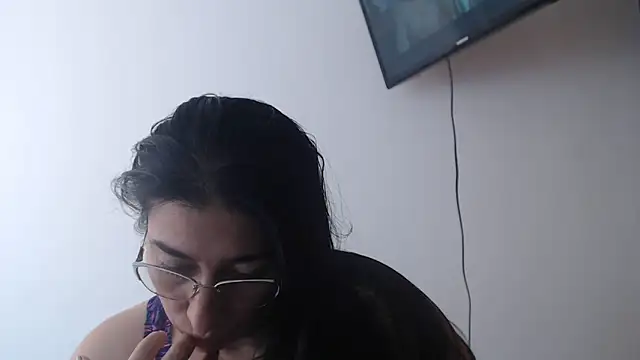 Snapshot of andreaisis2 chatting on 05.16.26 andreaisis2 online show from 05.16.26