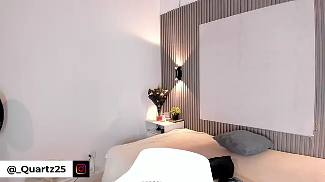 Zafiiraa online show from 10.25.25