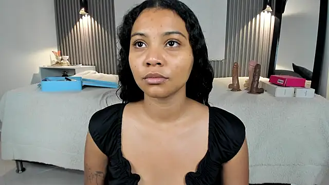 Snapshot of Zafiiraa chatting on 05.08.26 Zafiiraa online show from 05.08.26