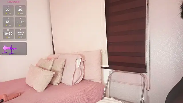 Snapshot of Alexxandra_12 chatting on 02.14.26 Alexxandra 12 online show from 02.14.26