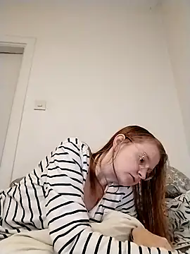 Snapshot of jannis1992 chatting on 09.17.25 jannis1992 online show from 09.17.25