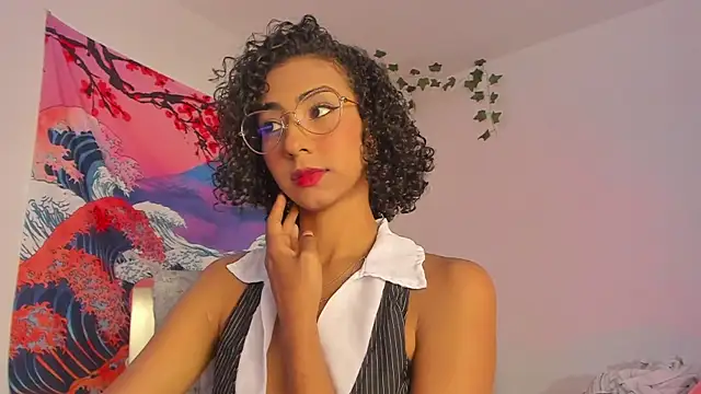 Snapshot of khaliope chatting on 01.24.25 khaliope online show from 01.24.25
