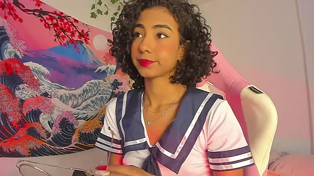 Snapshot of khaliope chatting on 02.05.25 khaliope online show from 02.05.25
