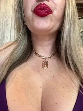 Kittenforyou online show from 04.15.26