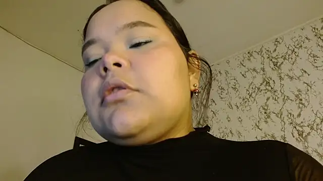 Snapshot of sexychubby___ chatting on 10.13.25 sexychubby    online show from 10.13.25