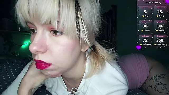 Snapshot of cruellagoth666 chatting on 12.12.24 cruellagoth666 online show from 12.12.24