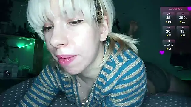 Snapshot of cruellagoth666 chatting on 02.14.25 cruellagoth666 online show from 02.14.25