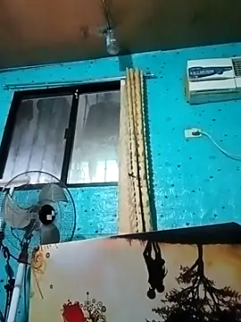 Snapshot of yummyclits4uxxx chatting on 02.13.25 yummyclits4uxxx online show from 02.13.25