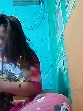 Snapshot of yummyclits4uxxx chatting on 02.18.25 yummyclits4uxxx online show from 02.18.25