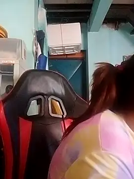 Snapshot of yummyclits4uxxx chatting on 03.14.25 yummyclits4uxxx online show from 03.14.25