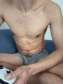 Snapshot of Manguerao22cm chatting on 11.09.25 Manguerao22cm online show from 11.09.25