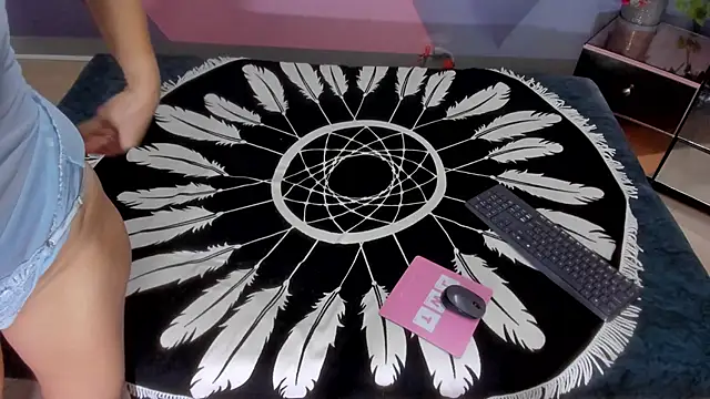 cintiagreyx online show from 02.11.25