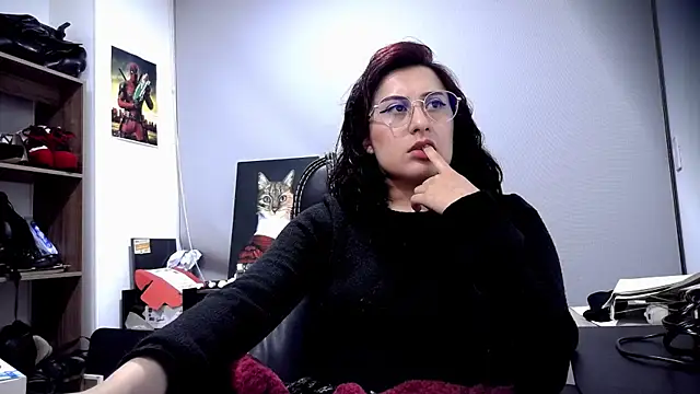 Snapshot of Scarlett_Sen chatting on 04.27.26 Scarlett Sen online show from 04.27.26
