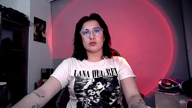 Snapshot of Scarlett_Sen chatting on 05.07.26 Scarlett Sen online show from 05.07.26