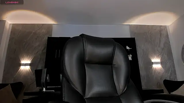 NickyLawson online show from 12.17.25