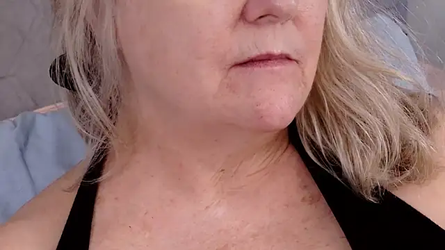 Kaitlyn Winters online show from 02.04.26