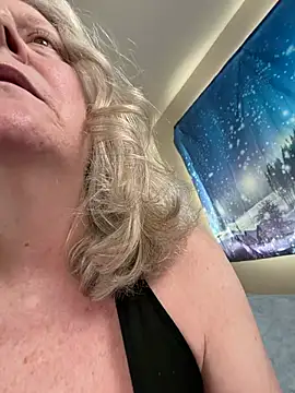 Kaitlyn Winters online show from 02.11.26