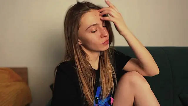 LovelyKatea online show from 03.28.26