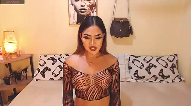 XQueenseductionX69 online show from 12.16.24