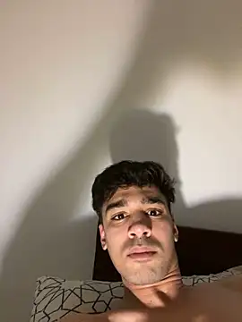 Snapshot of Hermanooooooo chatting on 01.23.25 Hermanooooooo online show from 01.23.25