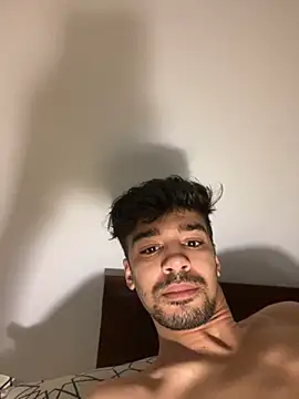 Snapshot of Hermanooooooo chatting on 02.04.25 Hermanooooooo online show from 02.04.25