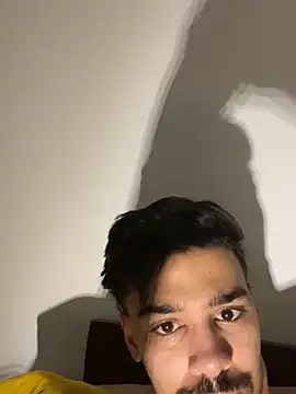 Snapshot of Hermanooooooo chatting on 03.22.25 Hermanooooooo online show from 03.22.25