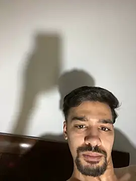 Snapshot of Hermanooooooo chatting on 03.08.26 Hermanooooooo online show from 03.08.26