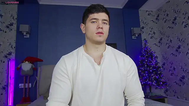 Snapshot of Arilas_ chatting on 12.27.24 Arilas online show from 12.27.24