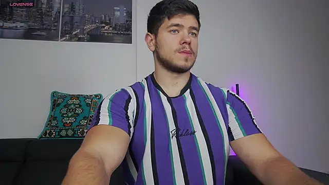 Arilas  online show from 11.16.25