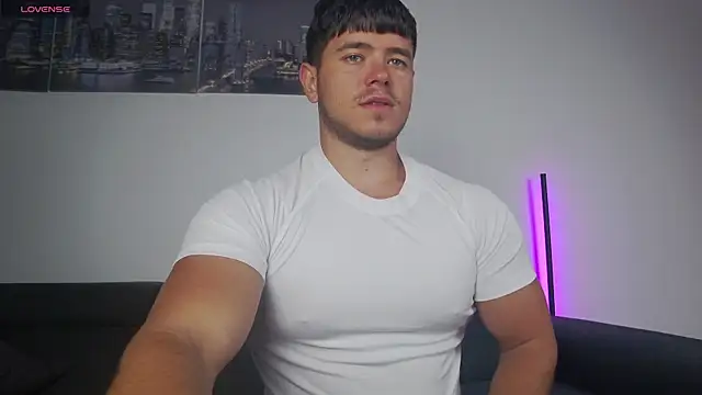 Arilas  online show from 12.21.25