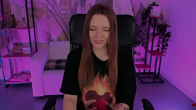 Snapshot of JennyDens chatting on 01.14.25 JennyDens online show from 01.14.25