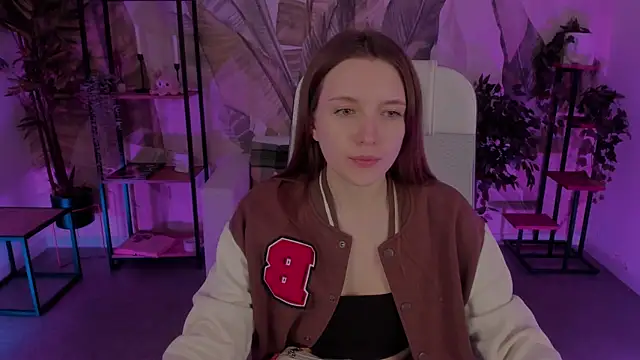 Snapshot of JennyDens chatting on 03.20.25 JennyDens online show from 03.20.25